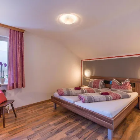 בית נופש Scenic Holiday In Mayrhofen Hippach Near Ski Lift *