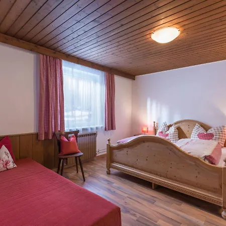 בית נופש Scenic Holiday In Mayrhofen Hippach Near Ski Lift
