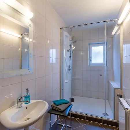 בית נופש Scenic Holiday In Mayrhofen Hippach Near Ski Lift *