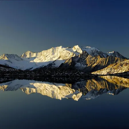 בית נופש Scenic Holiday In Mayrhofen Hippach Near Ski Lift Laimach