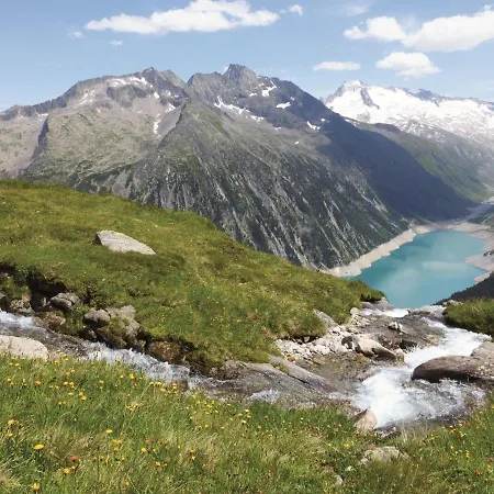 Scenic Holiday In Mayrhofen Hippach Near Ski Lift בית נופש *